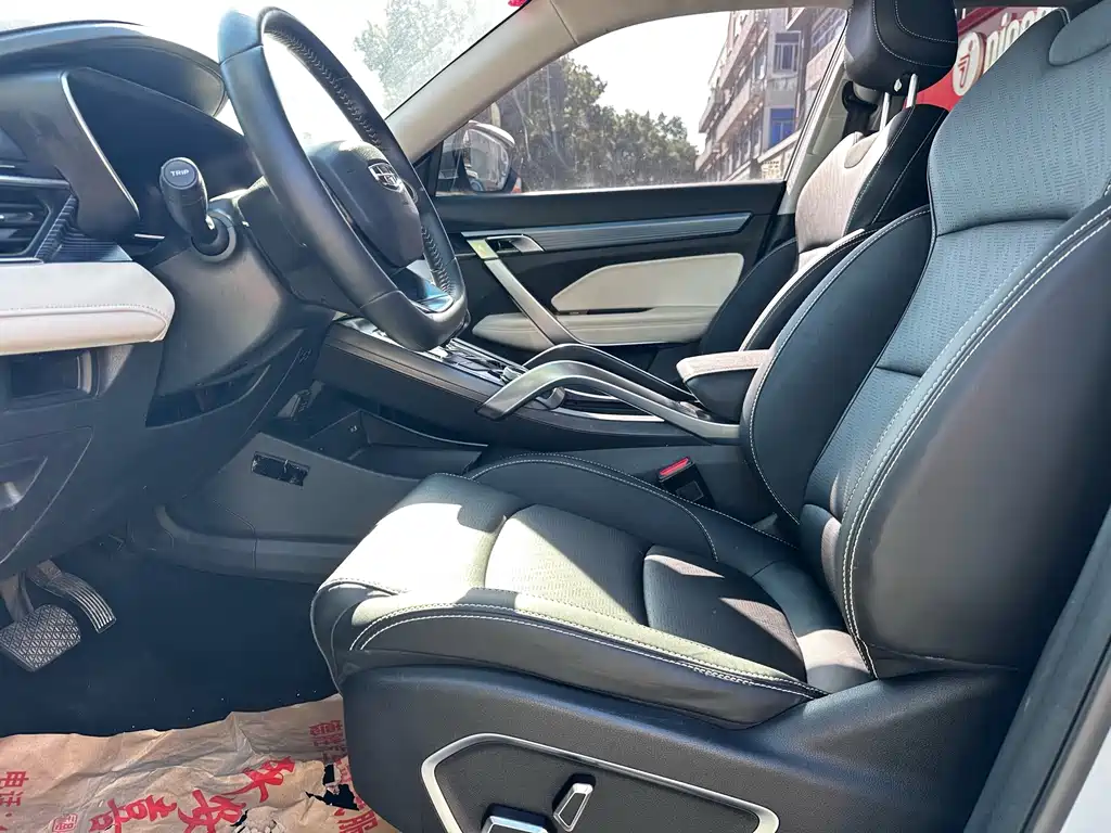 Geely Boyue — миниатюра 6