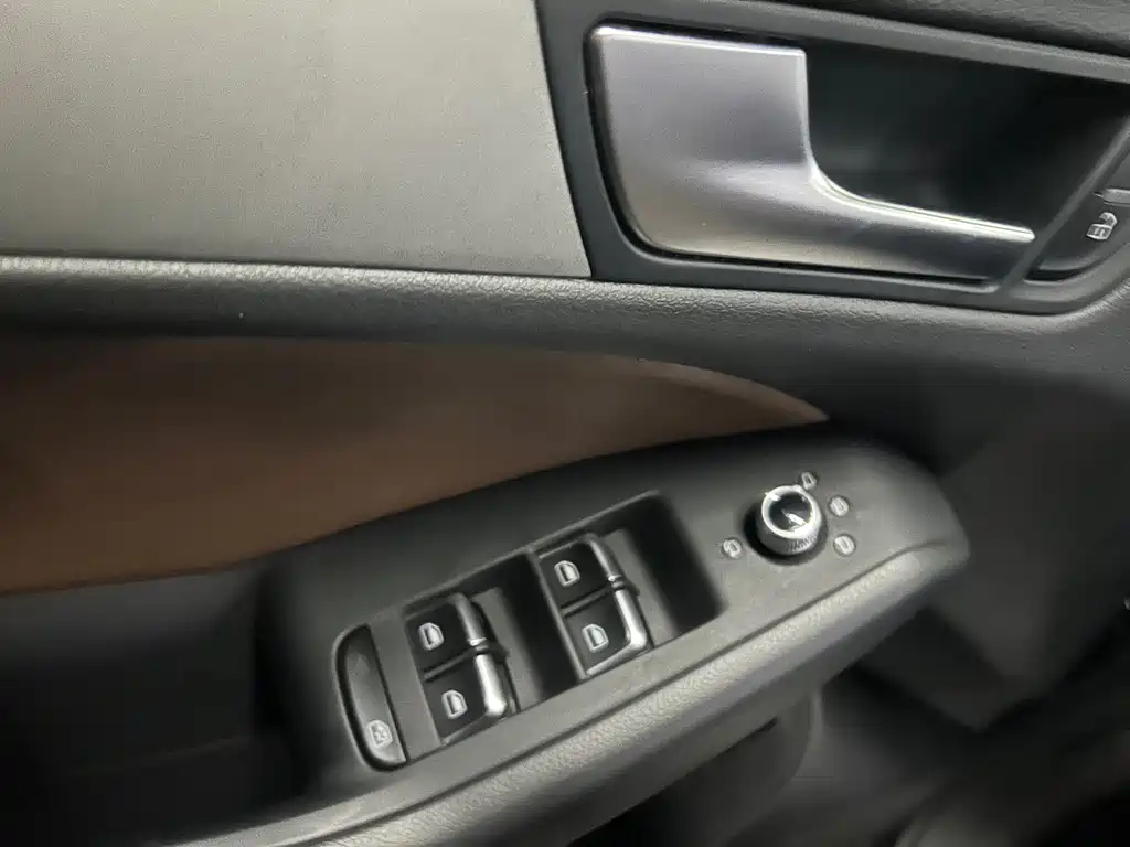 Audi Q5 — миниатюра 11