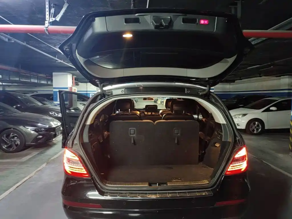 Mercedes-Benz R-Class — миниатюра 15