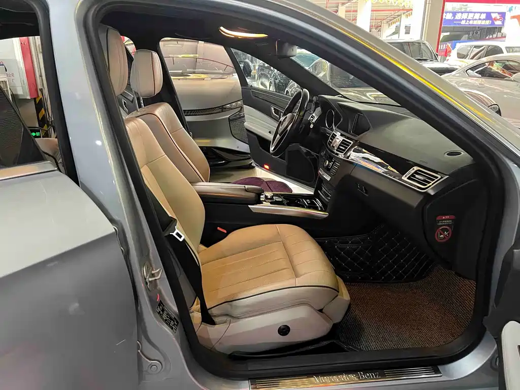 Mercedes-Benz E-Class — миниатюра 7
