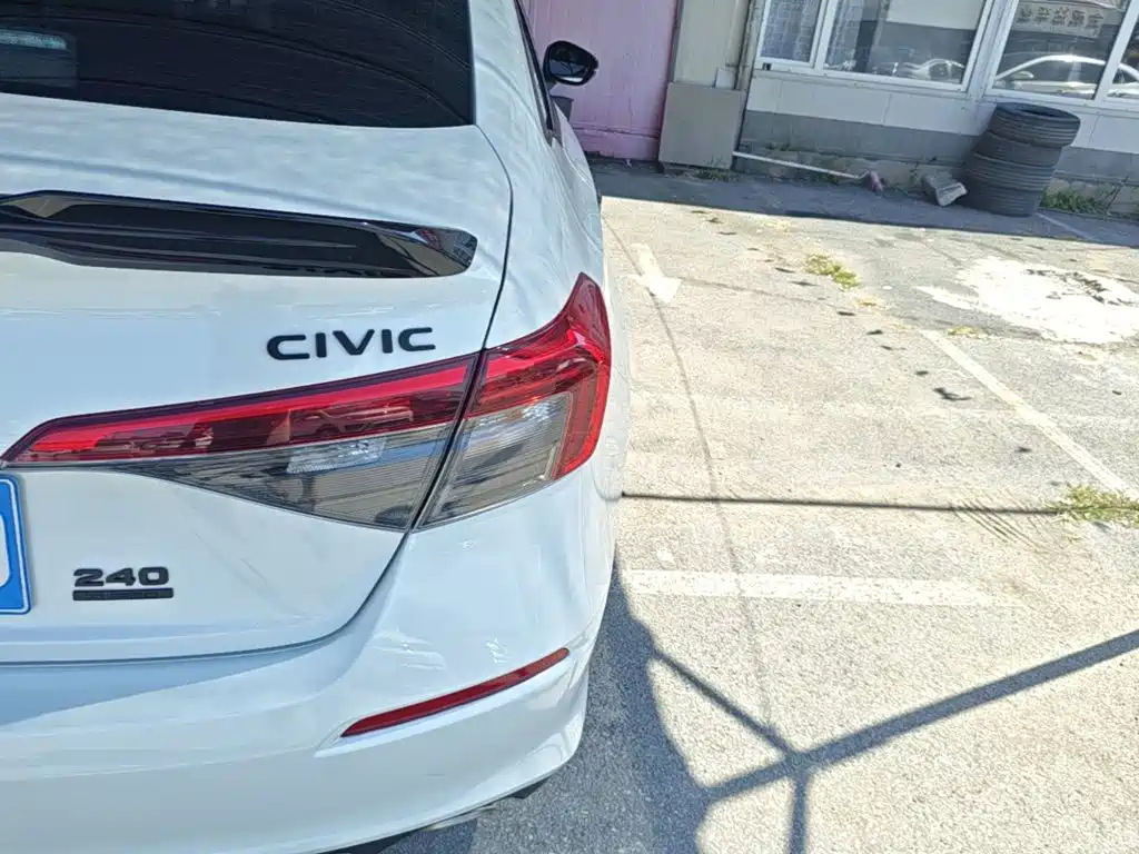 Honda Civic — миниатюра 8