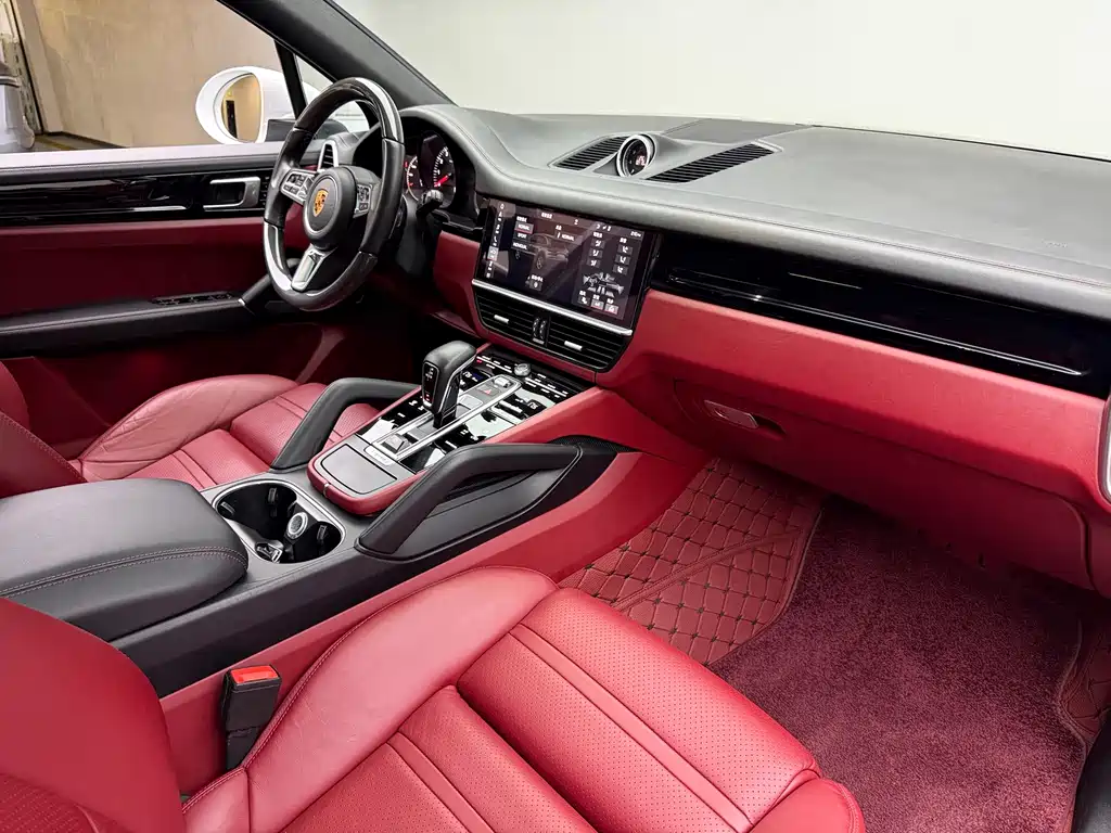 Porsche Cayenne — миниатюра 8