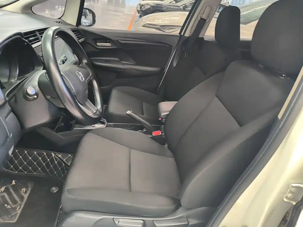 Honda Fit — миниатюра 15