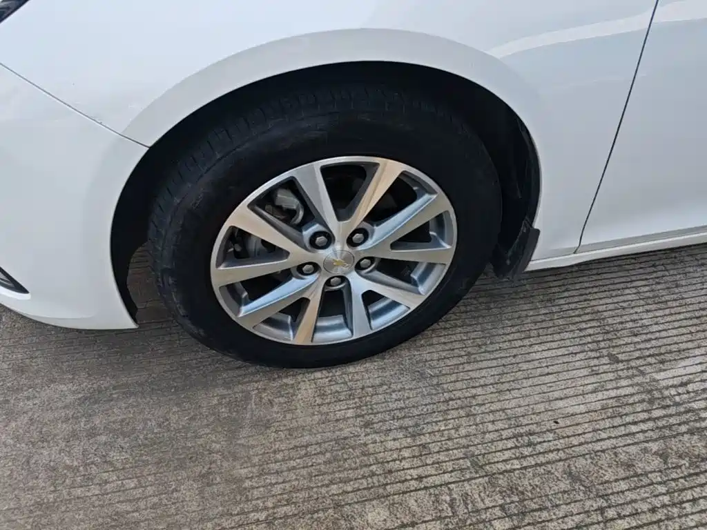 Chevrolet Malibu — миниатюра 23