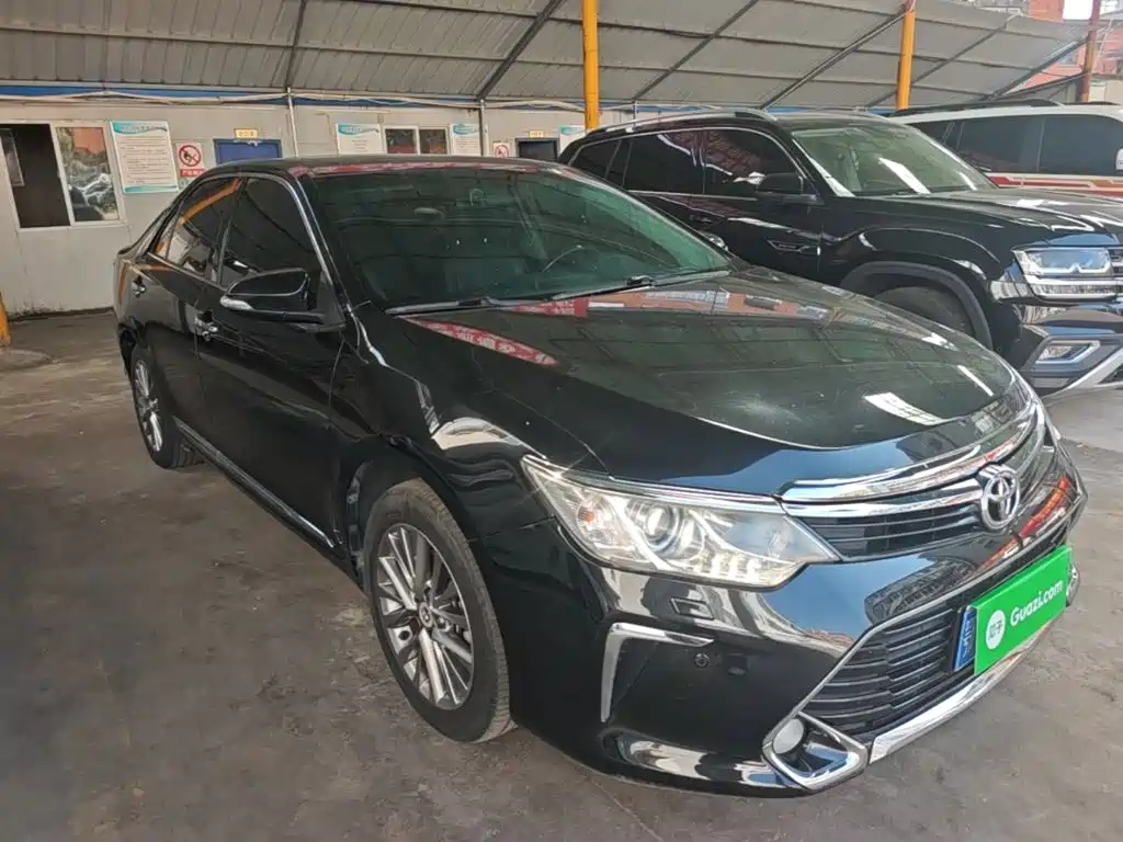 Toyota Camry — миниатюра 4