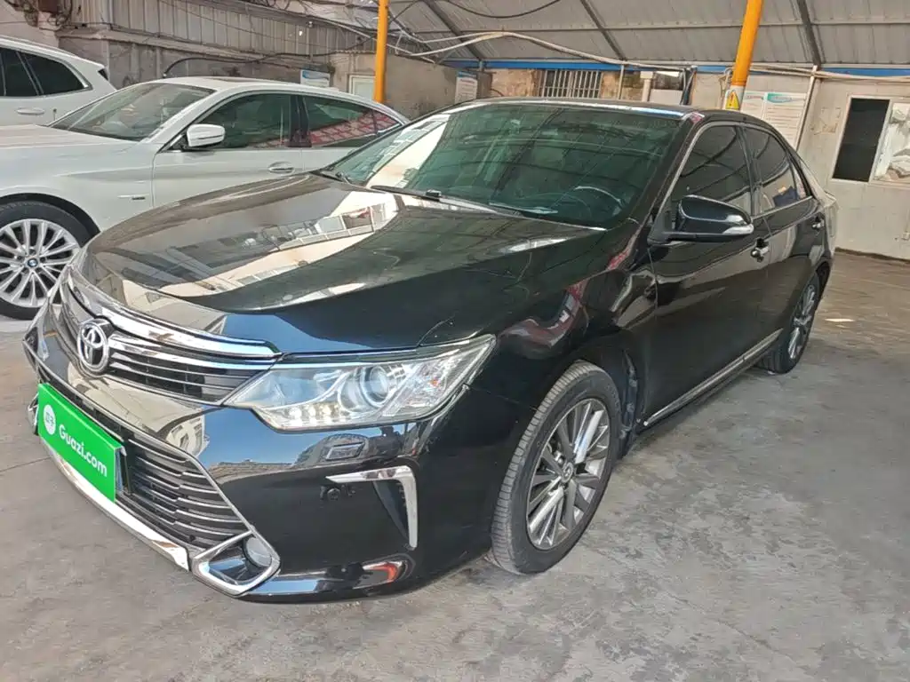 Toyota Camry — миниатюра 2