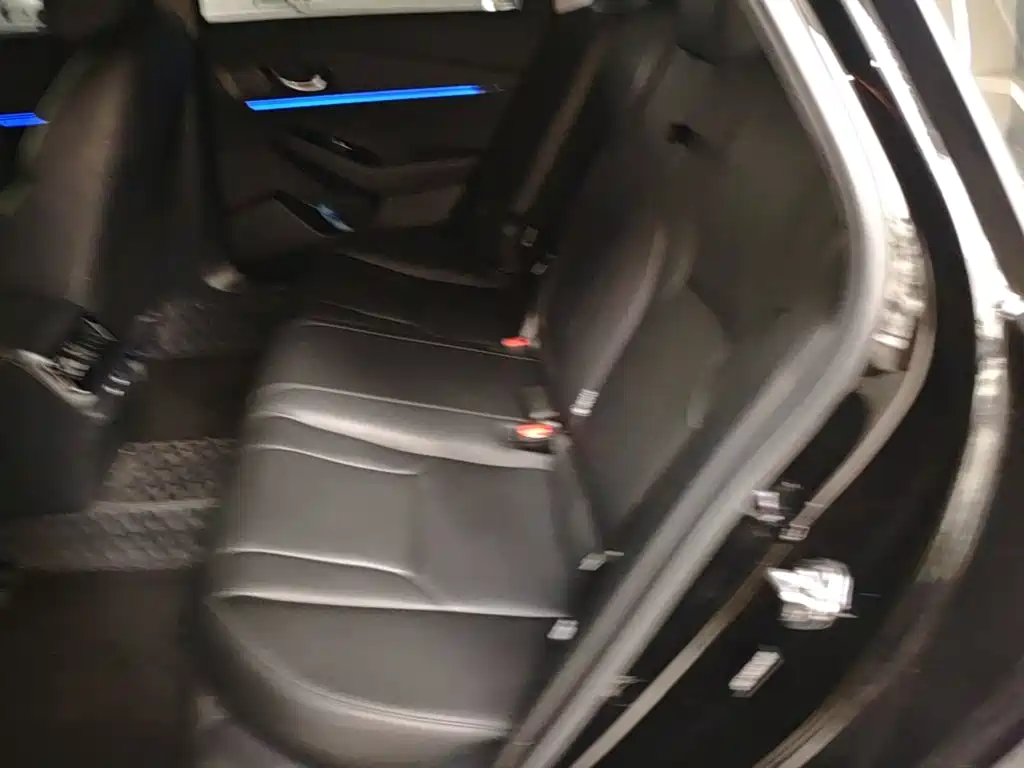 Honda Accord — миниатюра 17