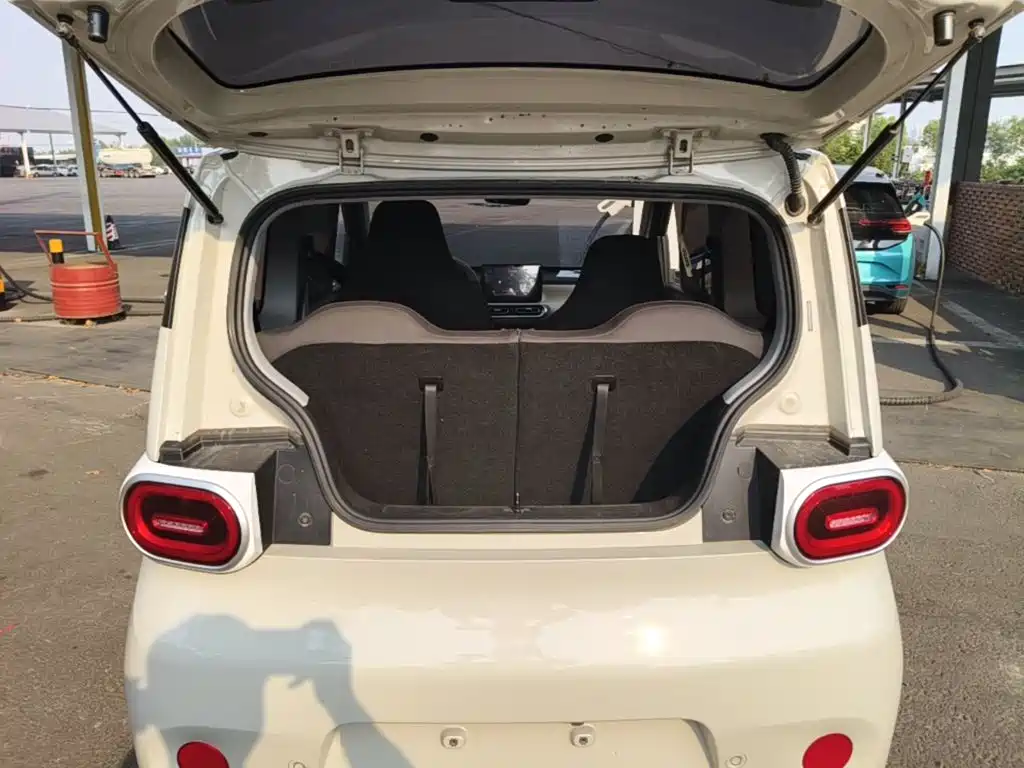 Wuling MINIEV — миниатюра 19