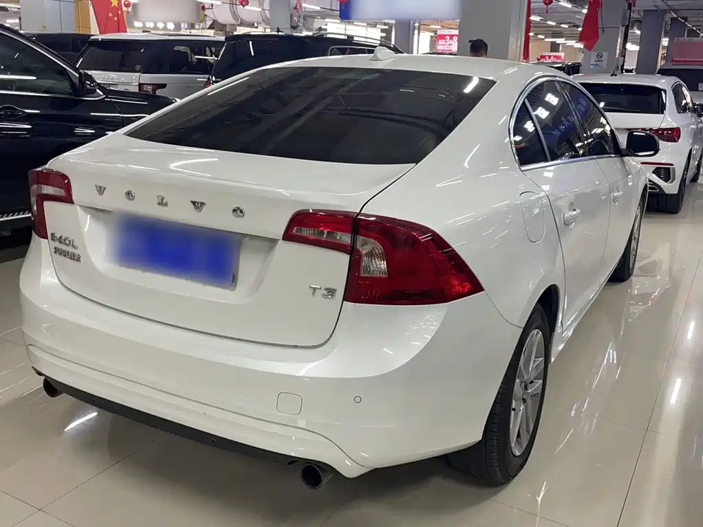 Volvo S60 — миниатюра 7