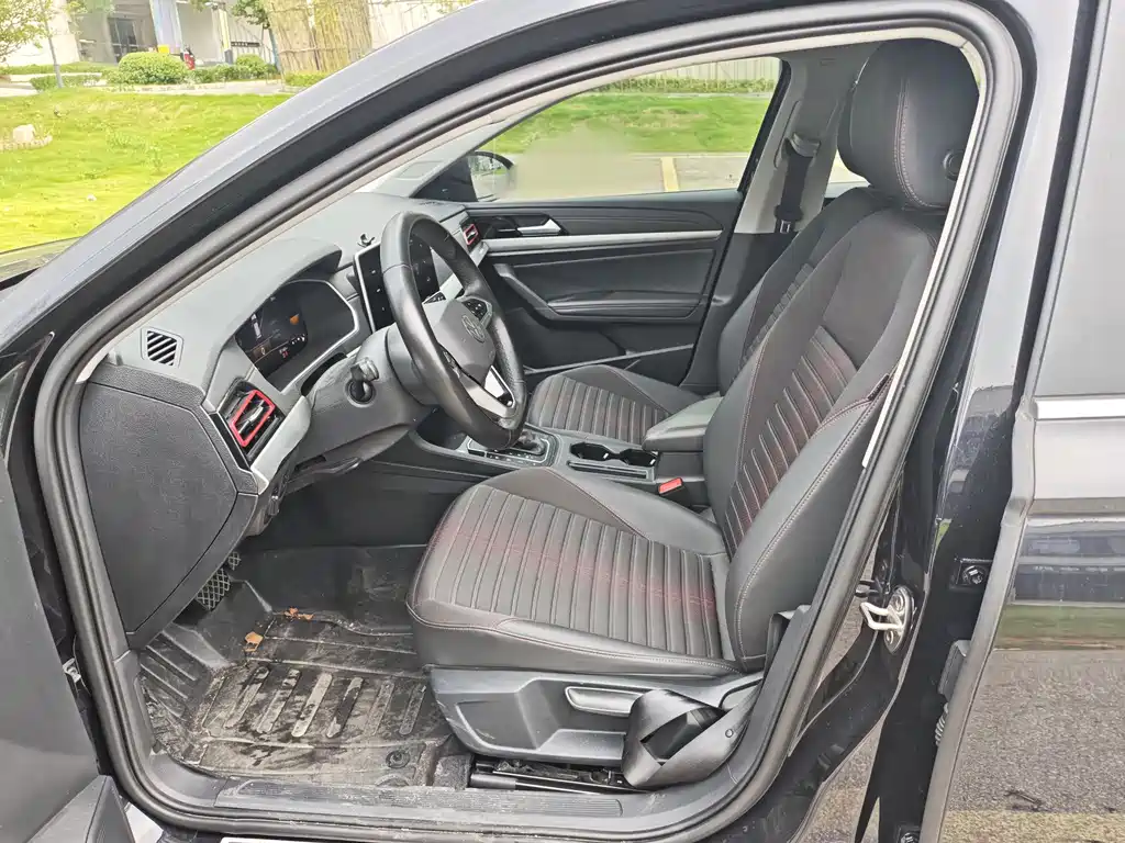 Volkswagen Lavida — миниатюра 11