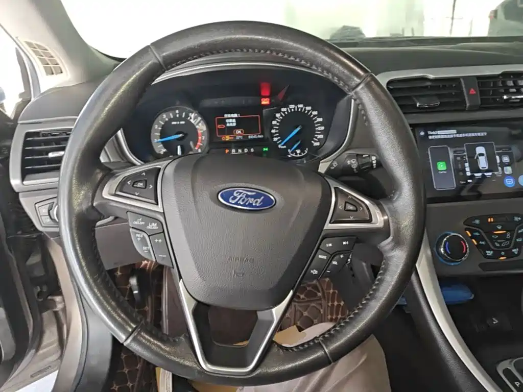 Ford Mondeo — миниатюра 11