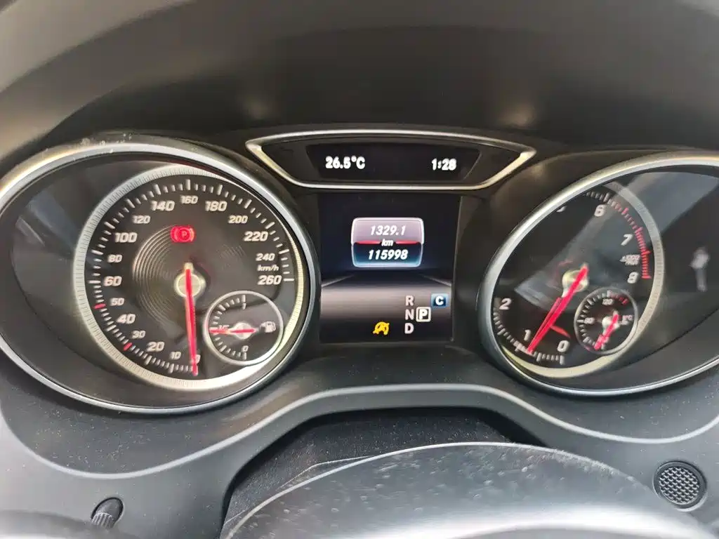 Mercedes-Benz GLA — миниатюра 7