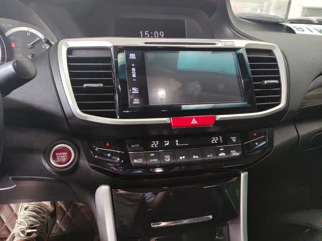 Honda Accord — миниатюра 13