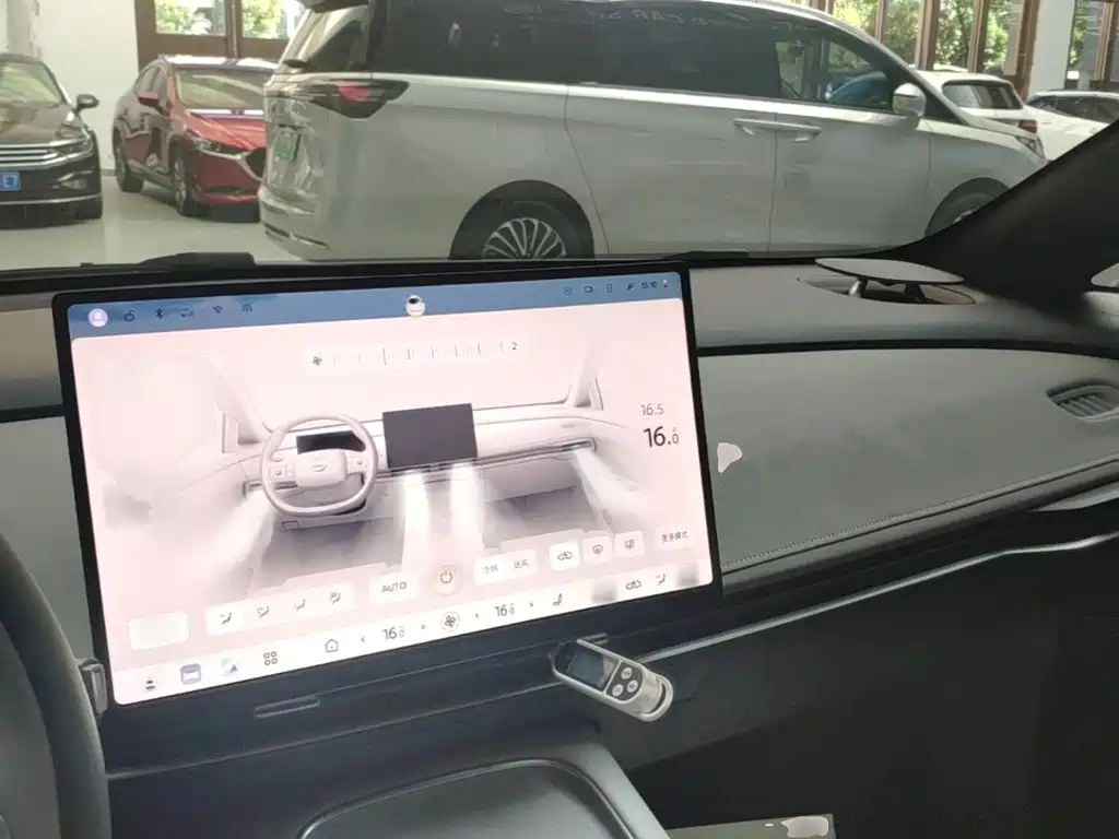 Nissan N7 — миниатюра 10