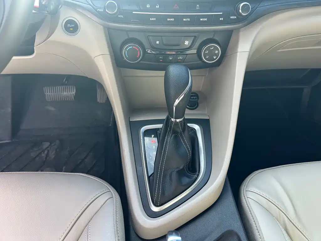 Buick Excelle — миниатюра 12
