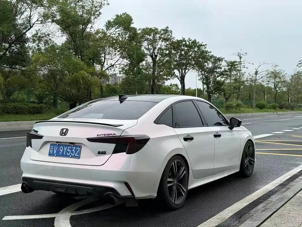 Honda Integra — миниатюра 9