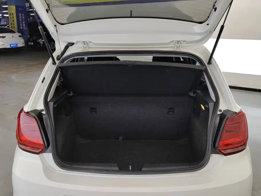 Volkswagen Polo — миниатюра 4