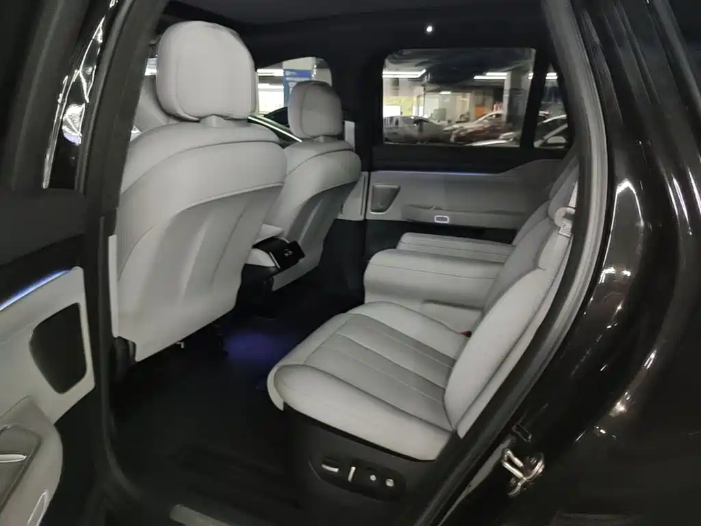 NIO ES8 — миниатюра 17