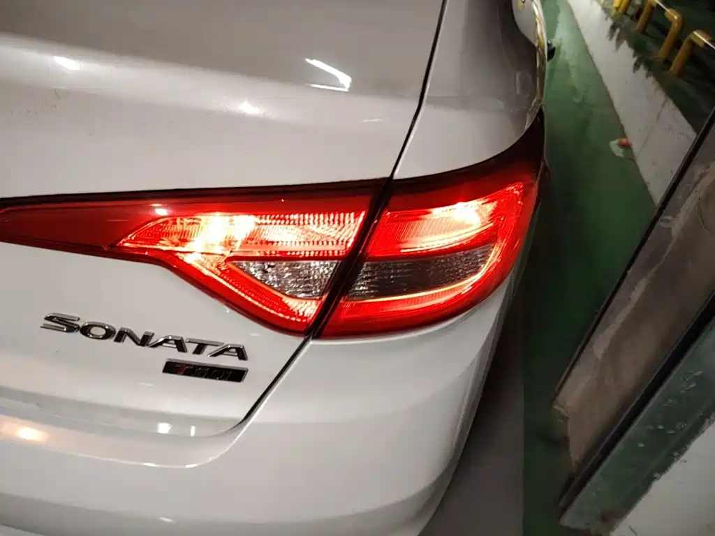 Hyundai Sonata — миниатюра 8