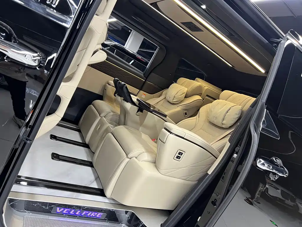 Toyota Vellfire — фотографии объявления, Фото 11