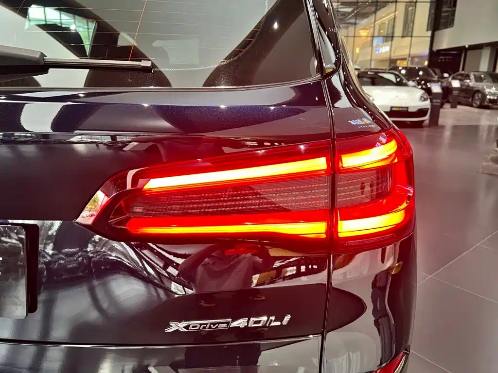 BMW X5 — миниатюра 9