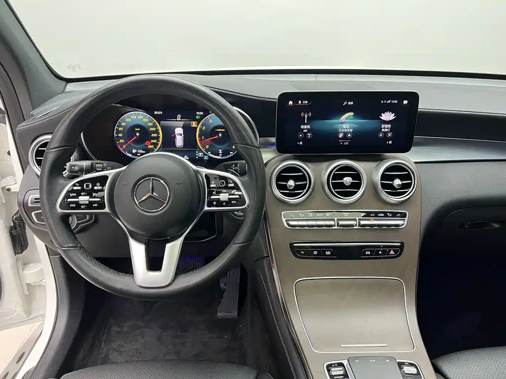 Mercedes-Benz GLC 2022 — фото 13