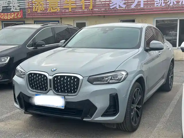 BMW  X4 2023