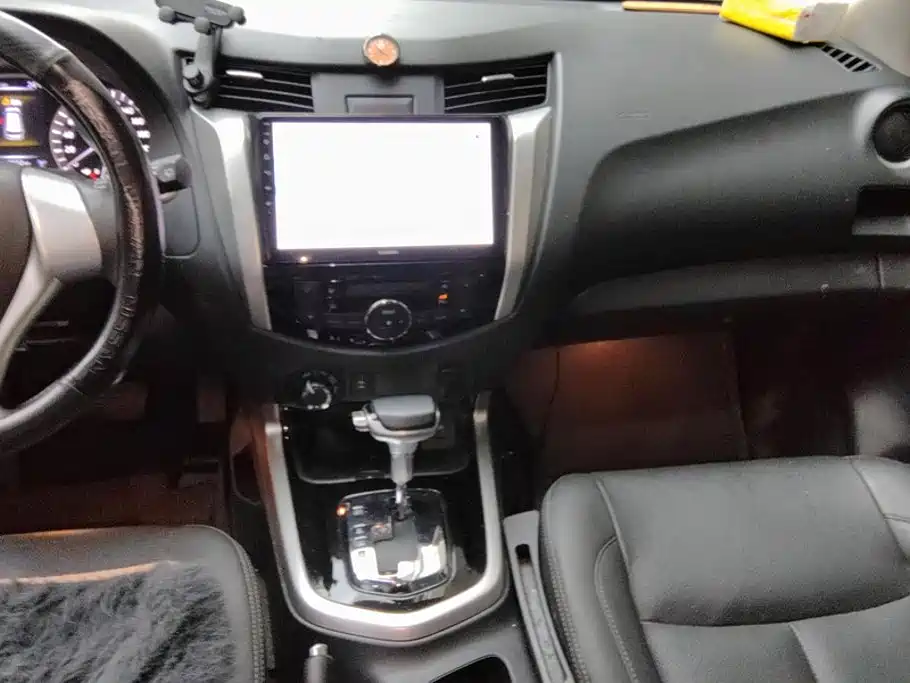 Nissan Terra — миниатюра 13