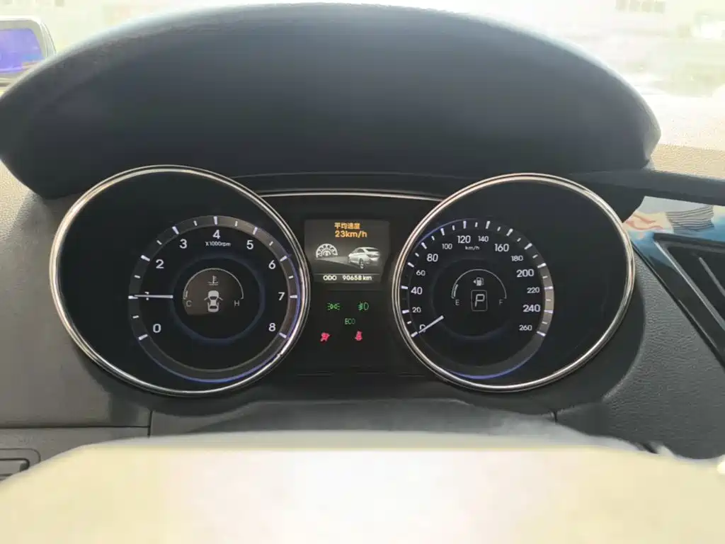 Hyundai Sonata — миниатюра 12