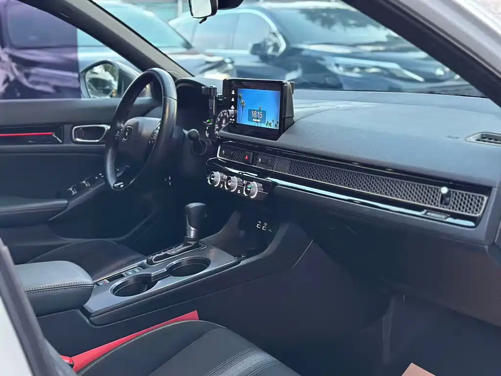 Honda Civic — миниатюра 12