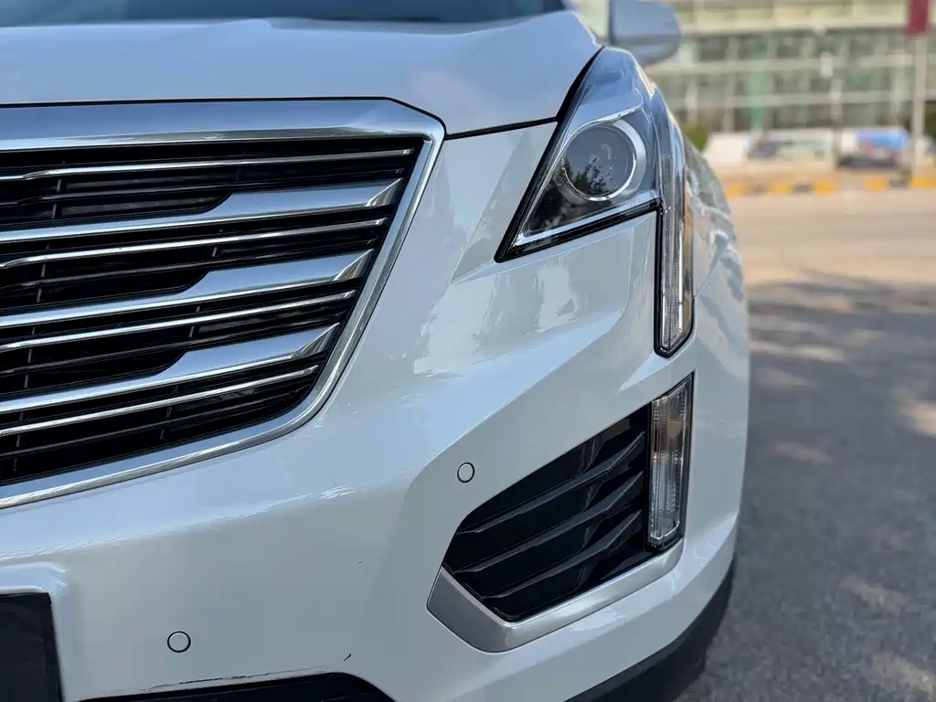 Cadillac XT5 — миниатюра 7