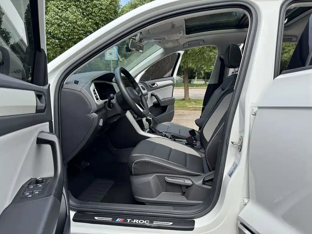 Volkswagen T-Roc — миниатюра 13