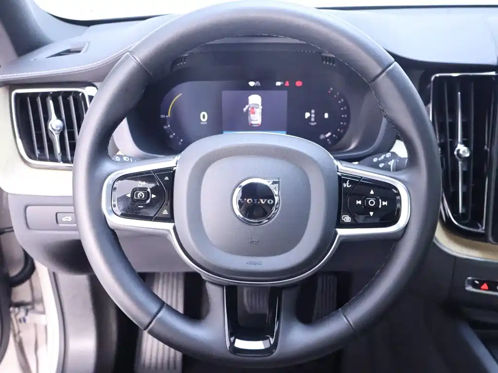 Volvo XC60 — миниатюра 16