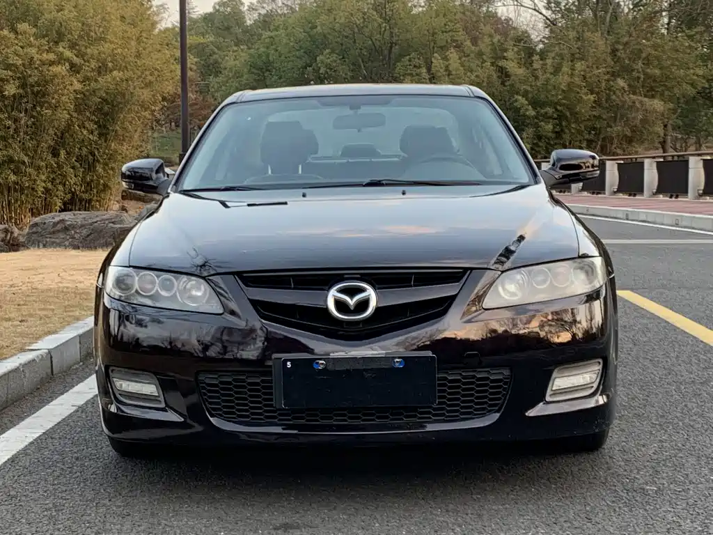 Mazda 6 2.0L Auto Luxury Type, фото 2