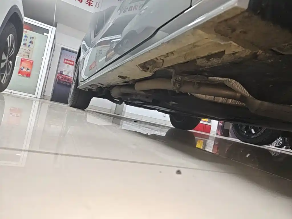 Toyota Sienna — миниатюра 21