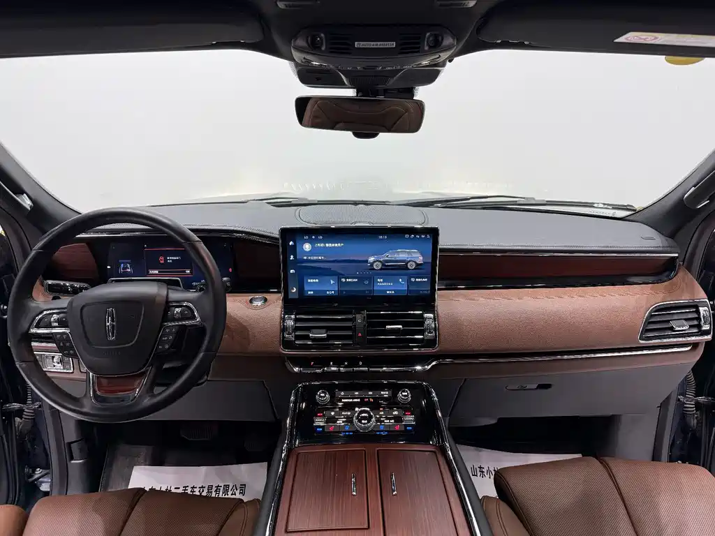 Lincoln Navigator — миниатюра 4