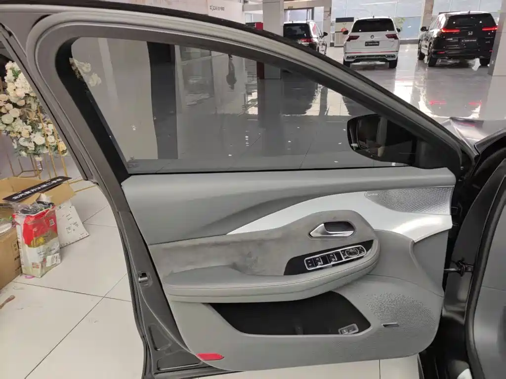 ARCFOX Alpha S — миниатюра 17