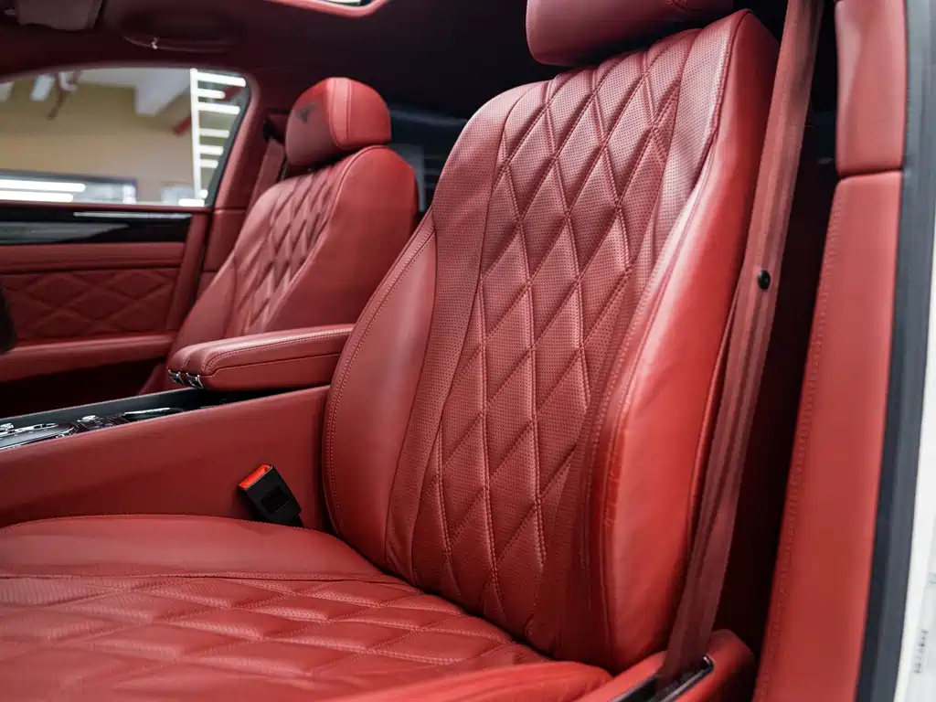 Bentley Flying Spur — миниатюра 13