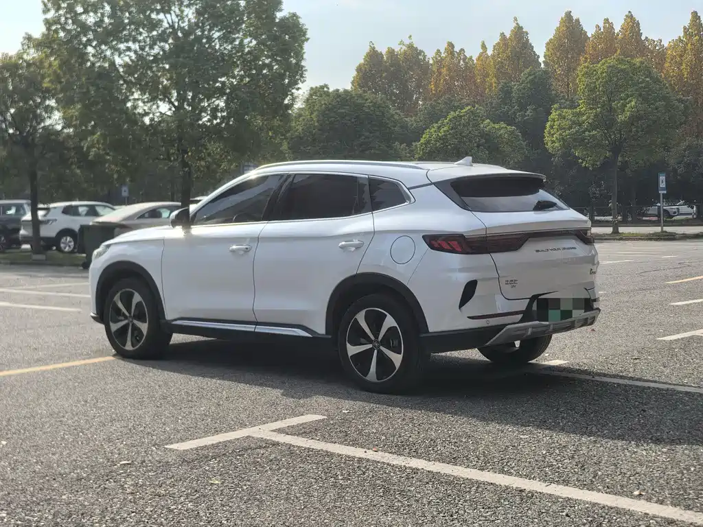 BYD PLUS New Energy — миниатюра 9