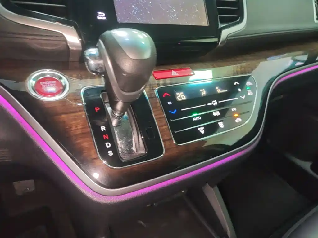 Honda Odyssey — миниатюра 14