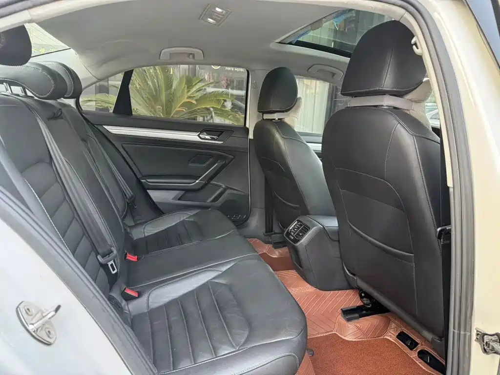 Volkswagen Lamando — миниатюра 8