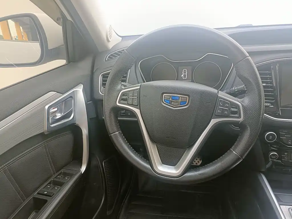 Geely Vision X6 — миниатюра 13