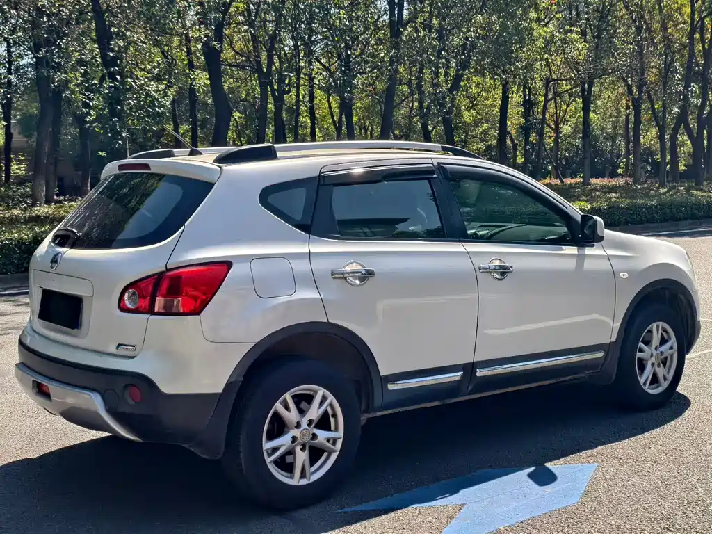 Nissan Qashqai — миниатюра 5