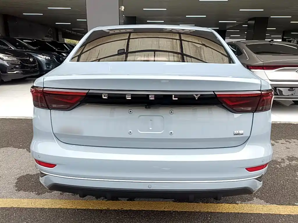 Geely Emgrand — миниатюра 6