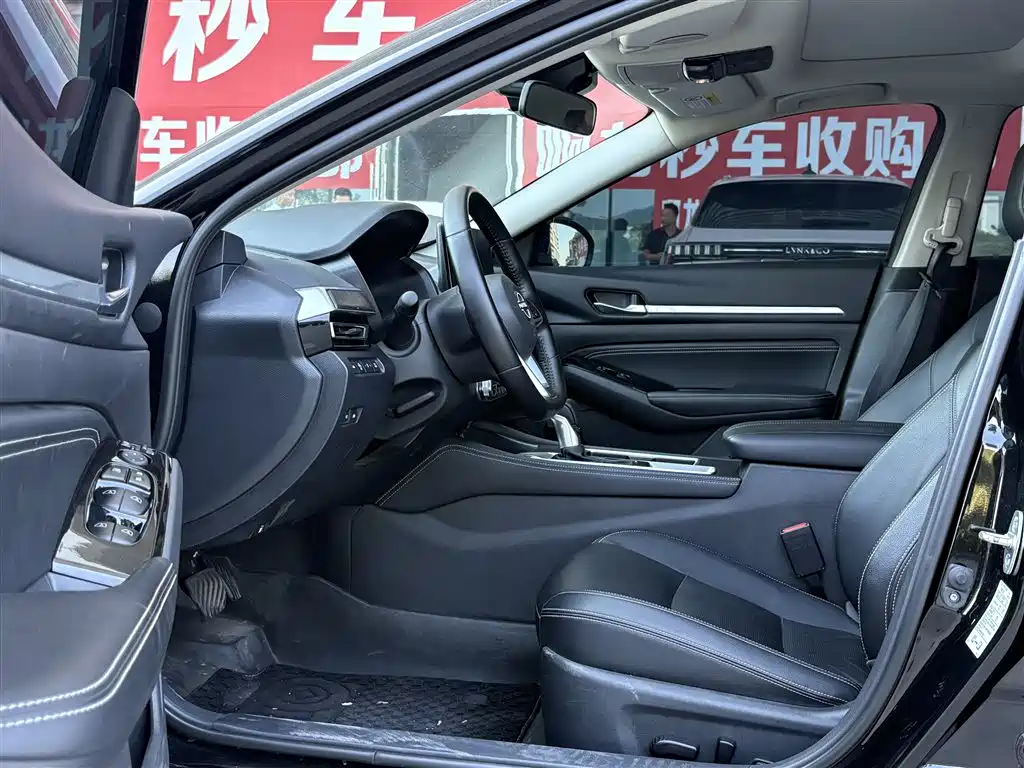 Nissan Teana — миниатюра 6