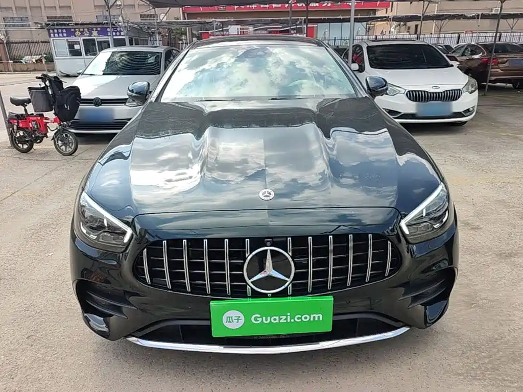 Mercedes-Benz E-Class (Import) — миниатюра 3