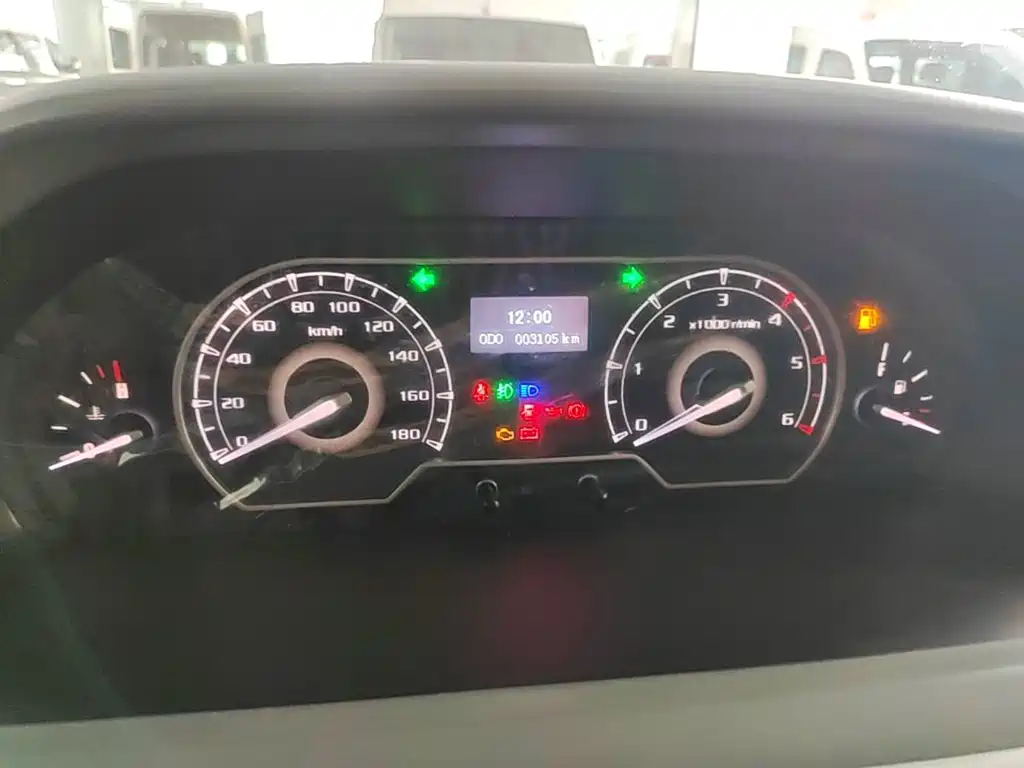 MAXUS V80 — миниатюра 12