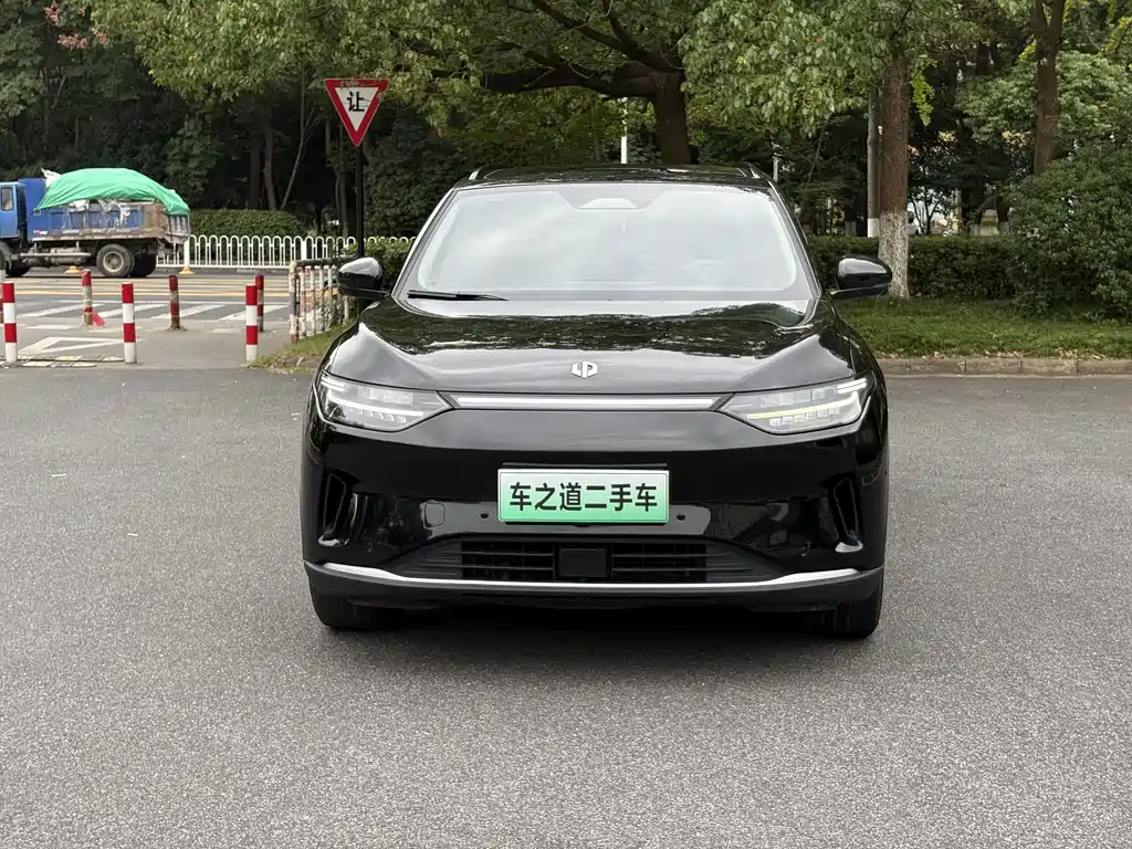 Leapmotor Leapmotor C11 — миниатюра 2