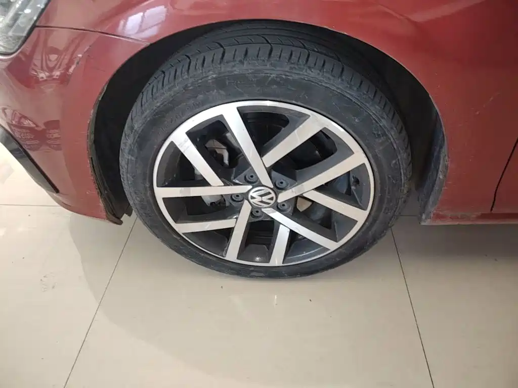 Volkswagen Golf — миниатюра 23