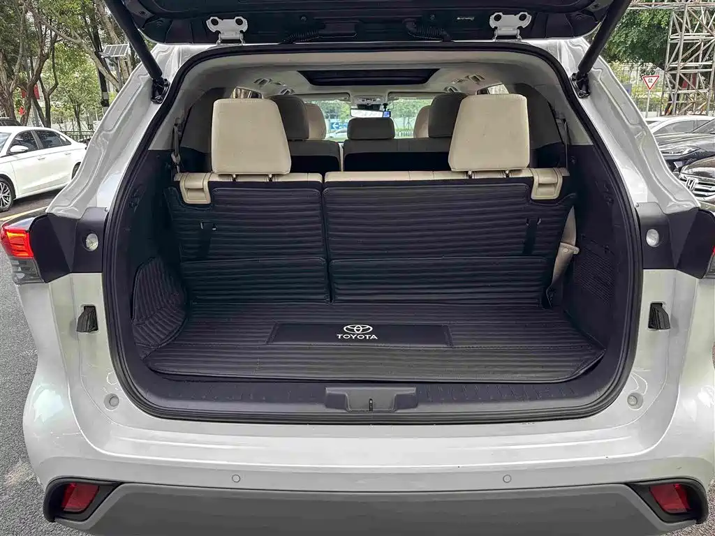 Toyota Highlander — миниатюра 27